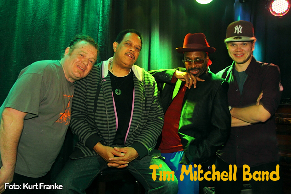 Blues, Funk, Gospel, Soul – Multiinstrumentalist Tim Mitchell (USA) und seine Band sind in vielen Stilrichtungen unterwegs.