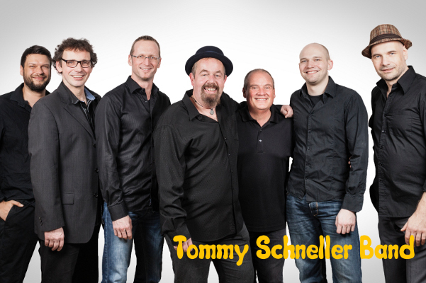 Auch noch in bester Erinnerung in Lehrte: Die Tommy Schneller Band mit ihrem furiosen Funk-Sound.